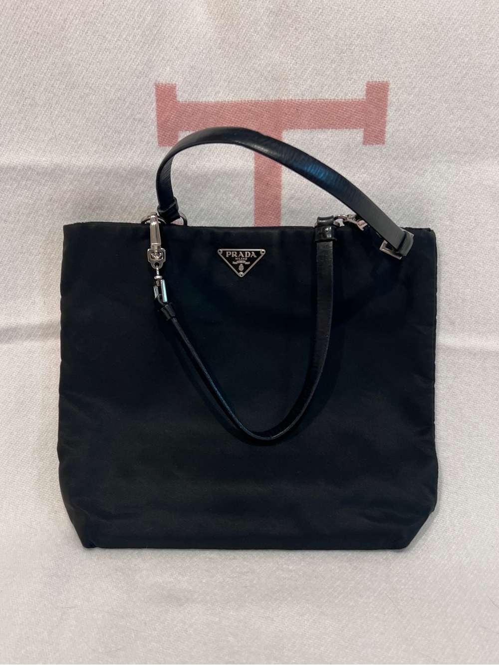 Prada⭐️Black Nylon Mini Bag!⭐️rare in excellent condition! Offers welcome! - Picture 4 of 16